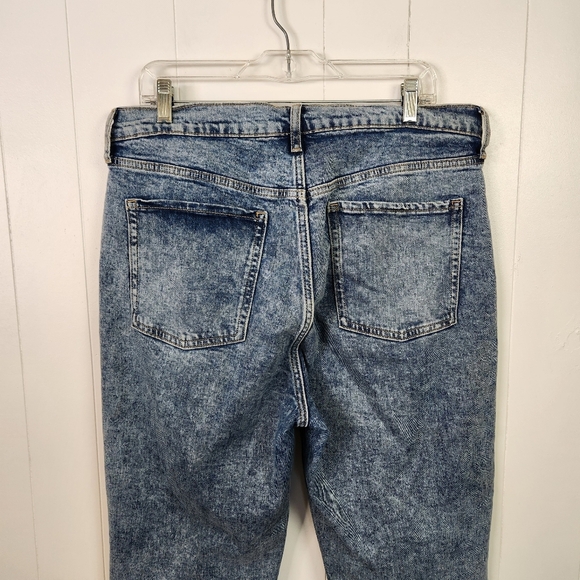 Old Navy Extra High Rise Sky High Straight Leg Jeans Size 14 Button Fly Denim - Picture 4 of 6